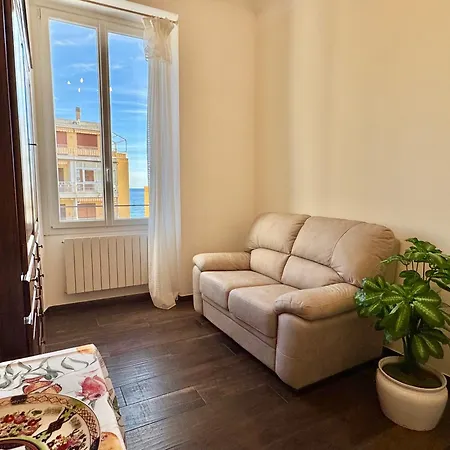 Casa Di Danilo Due Passi Dal Mare * サンレモ