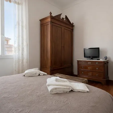 アパート Casa Di Danilo Due Passi Dal Mare サンレモ